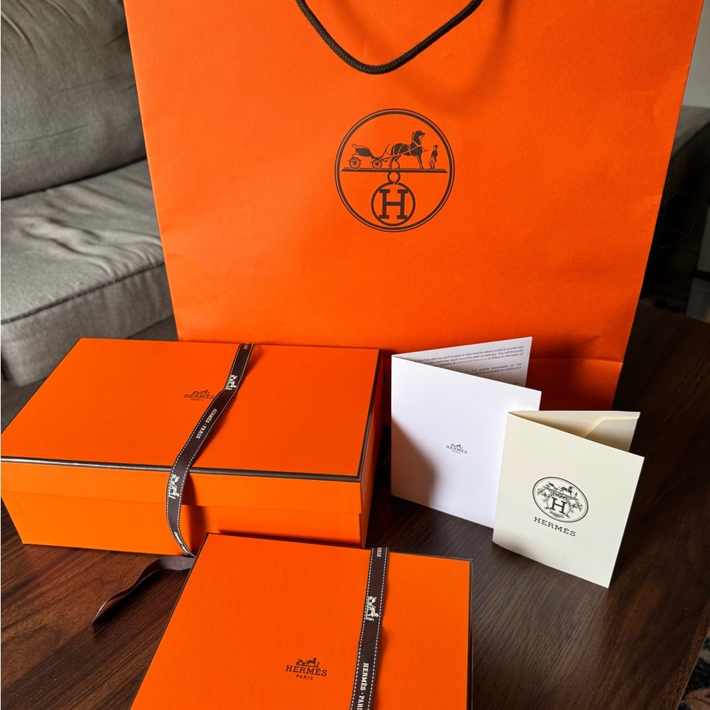 Hermès Orange Gift Set with Boxes and Cards